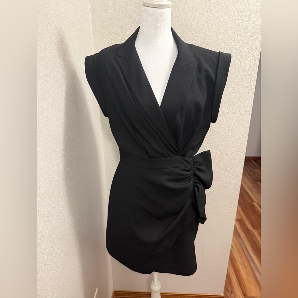 7 For All Mankind Elegant Black Wrap Dress Size 8